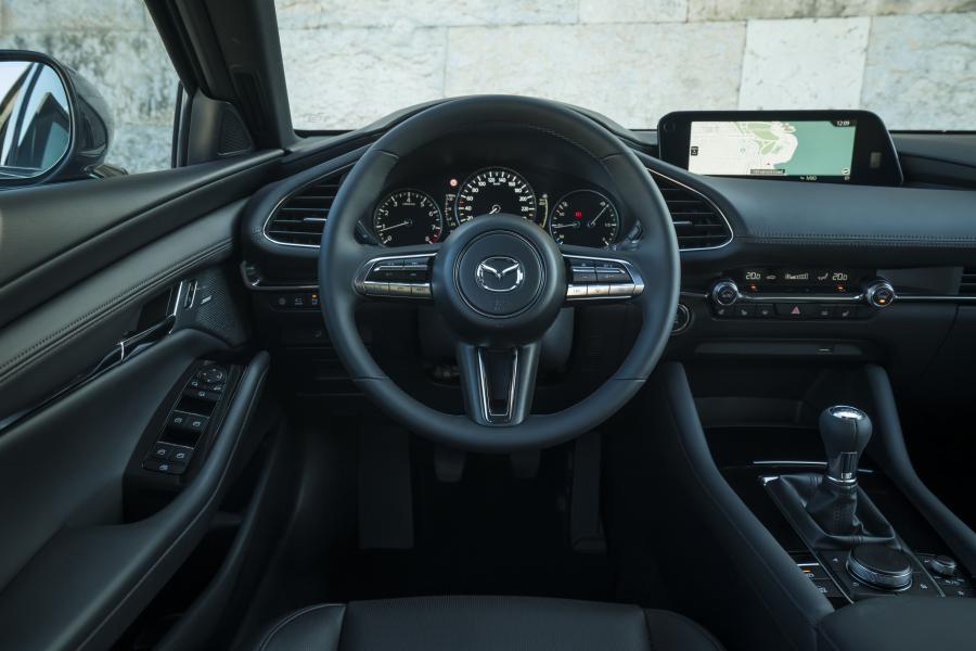 Торпедо Mazda3 Hatchback 2019 года  (WW) (фото 32 из 40)